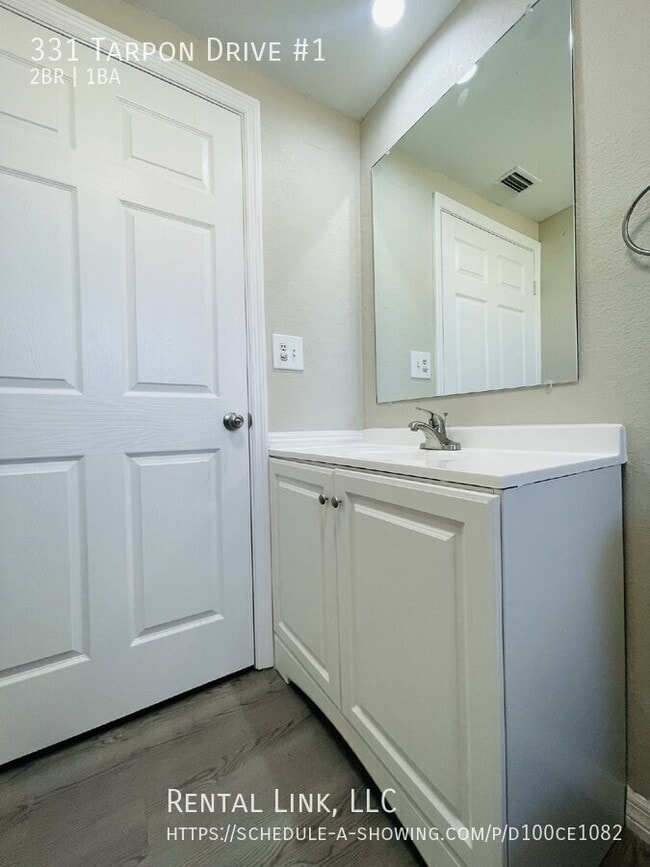 Building Photo - 331 Tarpon Dr