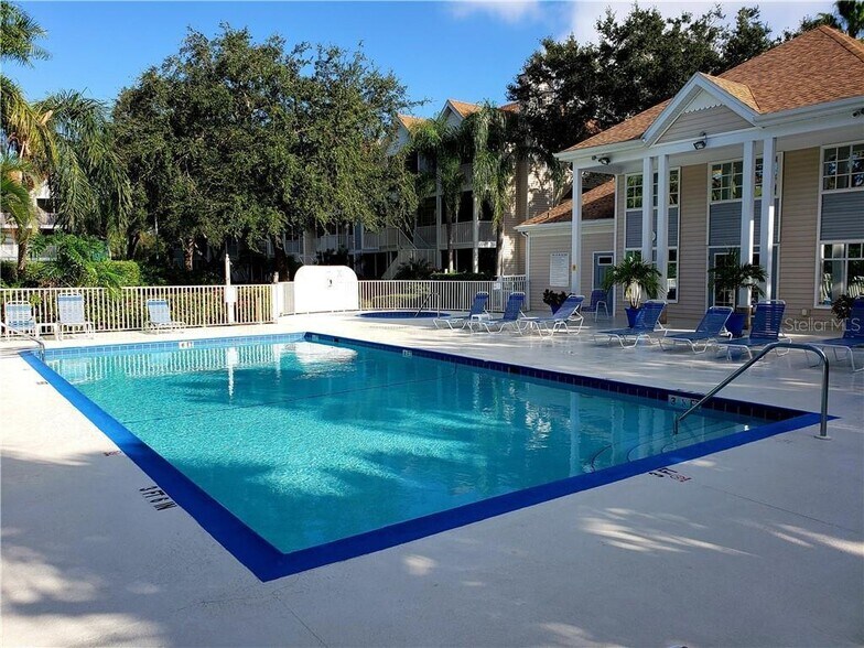 Pool - 850 S Tamiami Trl