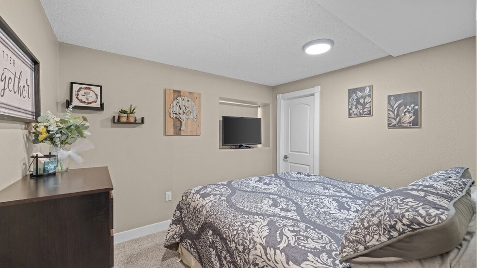 Building Photo - 3882 Pronghorn Meadows Cir