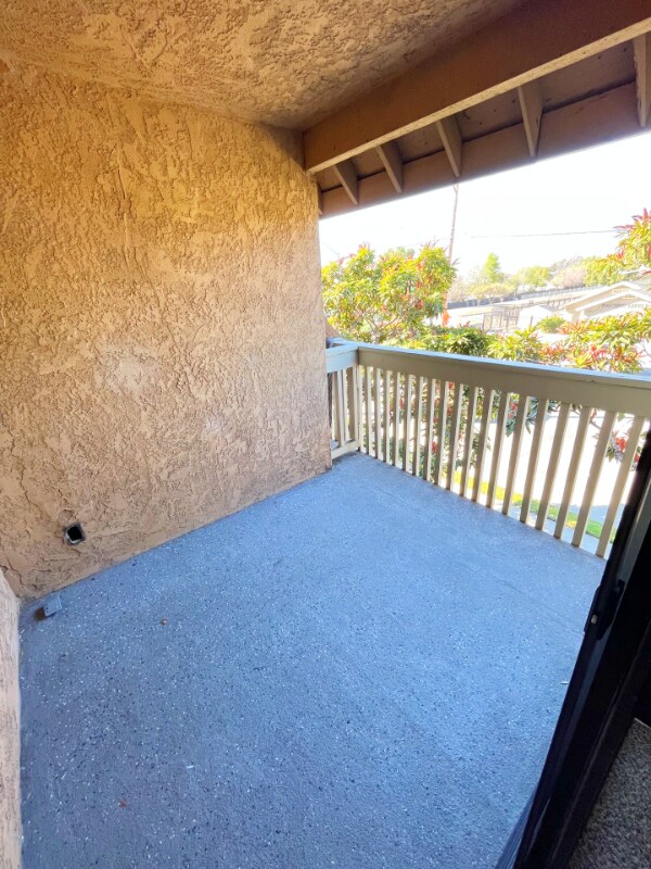 Building Photo - 360 N San Antonio Ave