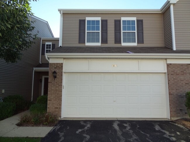 Primary Photo - 3 BEDROOM, 1.1 BATH TOWNHOME IN BRISTOL BA...