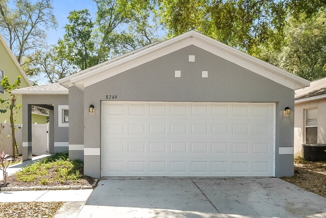 Building Photo - 8749 Morrison Oaks Ct