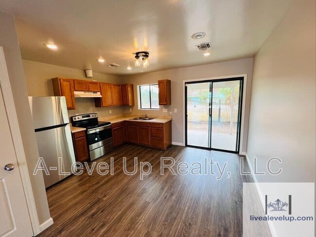Building Photo - 219 W Pennsylvania Dr