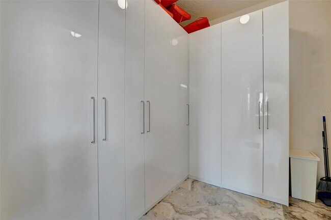 Building Photo - 31878 Tansy Bnd