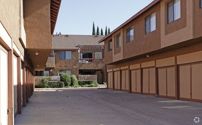 Building Photo - Grand View Terrace