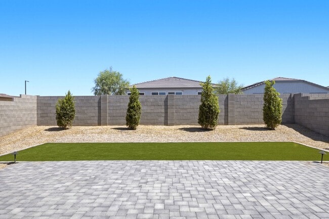 Building Photo - 18128 W Soft Wind Dr