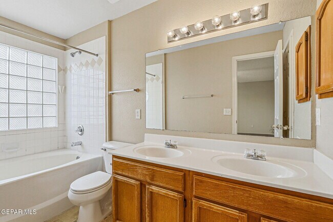 Building Photo - 2369 Joshua Louis Dr