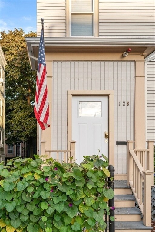 Building Photo - 928 Dorchester Ave