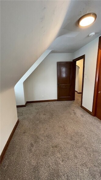 Building Photo - 814 Green St