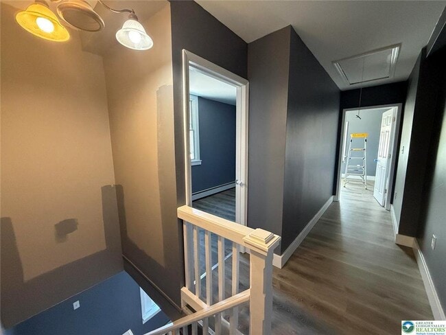 Building Photo - 301 Penn St