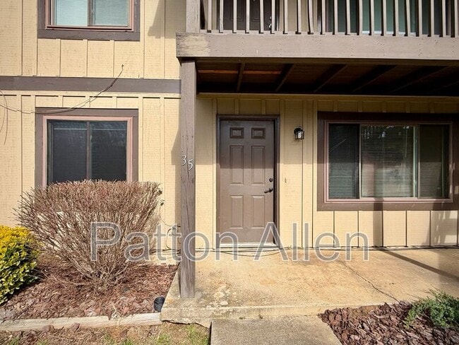 Building Photo - 31 Dawnwood Cir