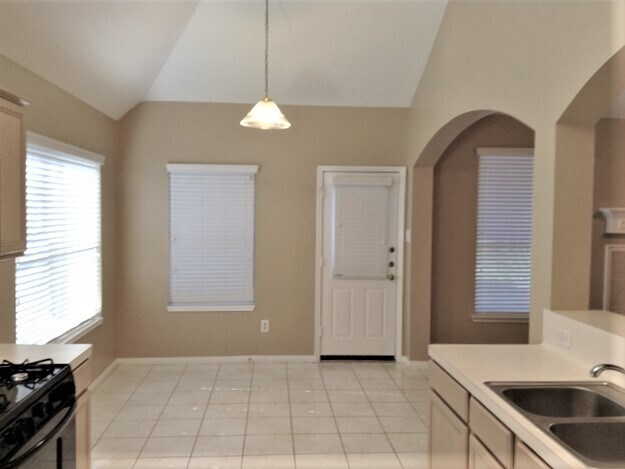 Building Photo - 12527 Avery Vale Ln