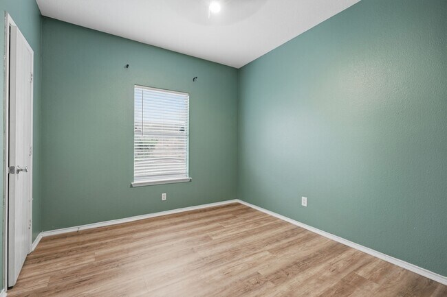 Building Photo - 1003 Morningside Dr
