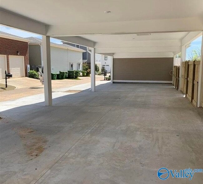 Building Photo - 50 Pine St