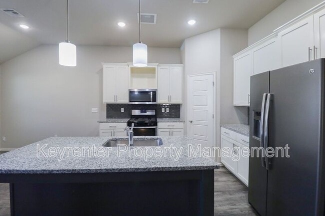 Building Photo - 3543 E 143rd Ct S