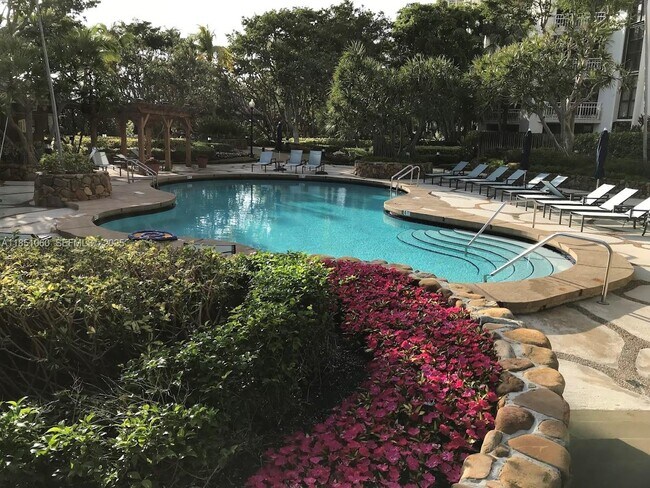 Building Photo - 2000 Towerside Terrace