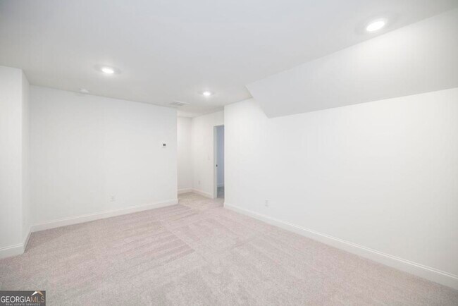 Building Photo - 107 Prospect Ave