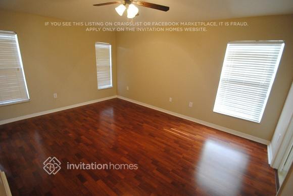 Building Photo - 15517 Lake Bella Vista Dr