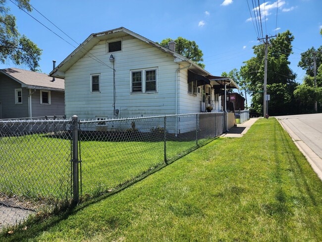 Building Photo - 142 Arizona Ave