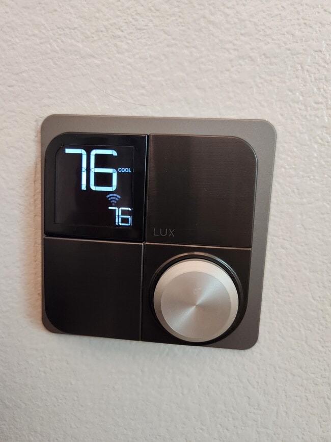 Building Photo - 1701 E Colter St