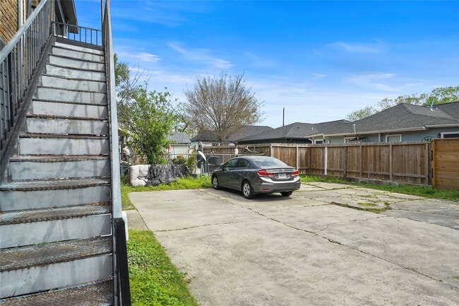 Building Photo - 406 Quitman St