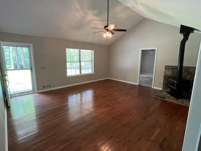 Building Photo - 8010 Hickory Ct