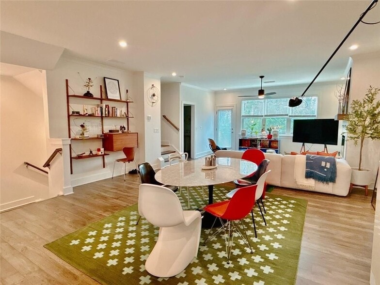 Building Photo - 3937 Acer Ct