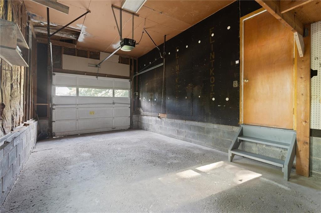 Building Photo - 2101 Bellevue Ave