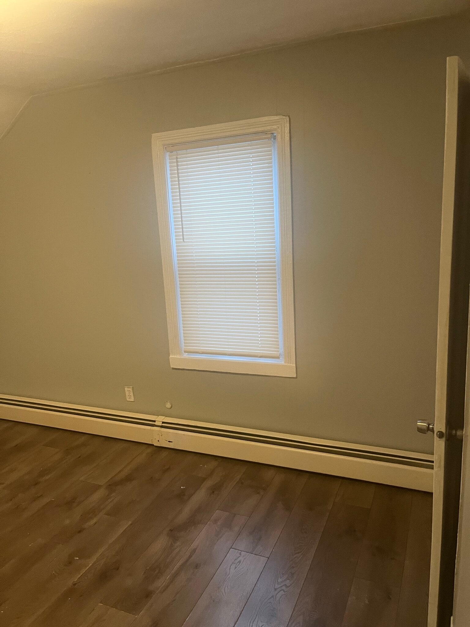 Bedroom 4 - 18 Eli St