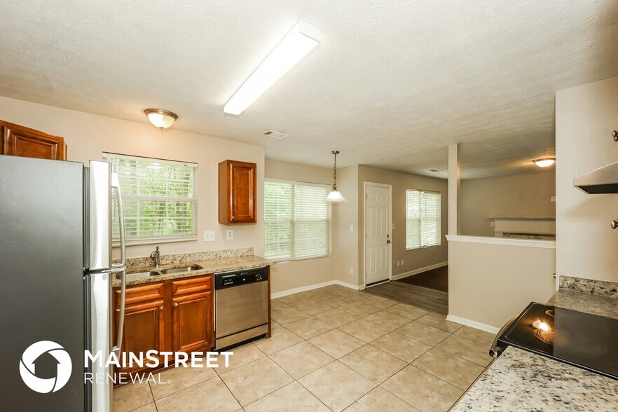 Building Photo - 1305 Sandybrook Ct