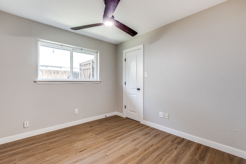 Building Photo - 1233 Mill Valley Dr