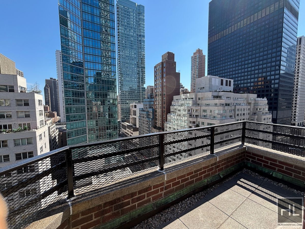 Building Photo - EAST 57 STREET