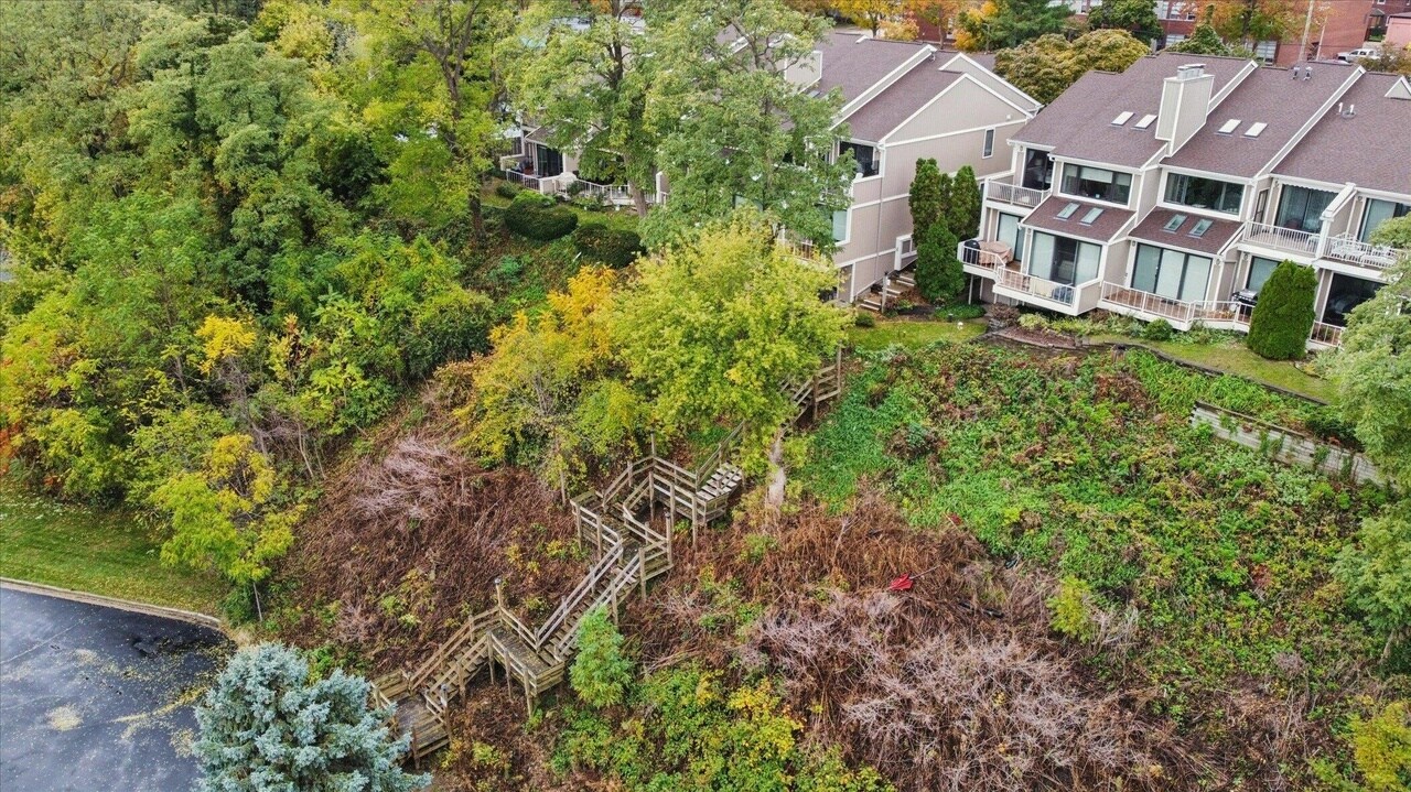 Building Photo - 205 Wayne St