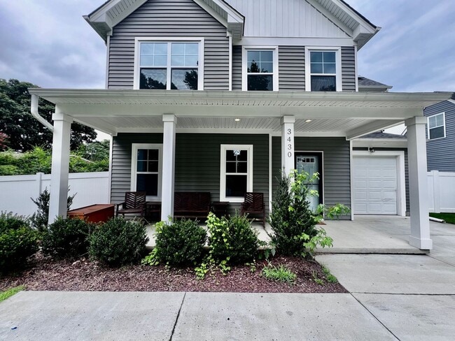 Building Photo - Gorgeous new construction in Norfolk!