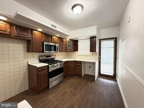 Building Photo - 2517 S Camac St