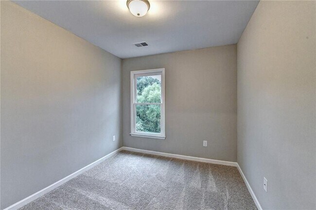 Building Photo - 2776 Laurel Ridge Cir