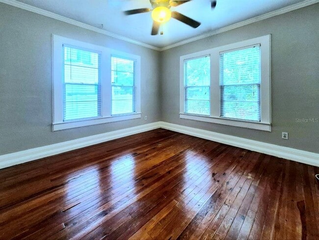 Building Photo - 314 E Park Ave