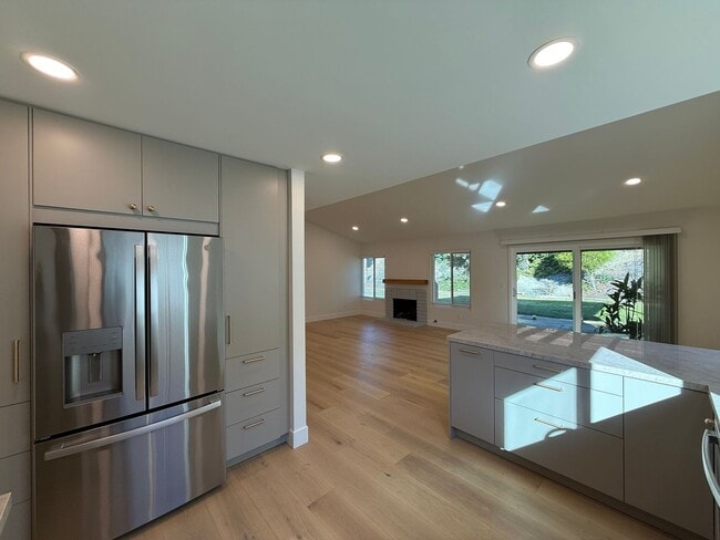 Building Photo - Newly remodeled 3B/2BA Home in Rancho Ponderosa!