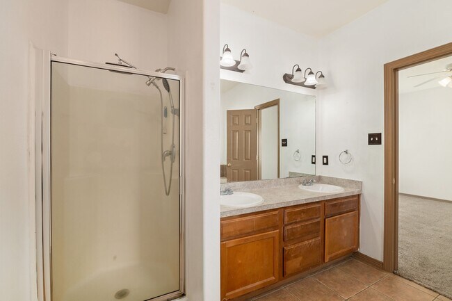 Building Photo - 21123 Sweet Blossom Ln