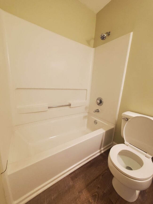 Building Photo - 202 Bertram Pl