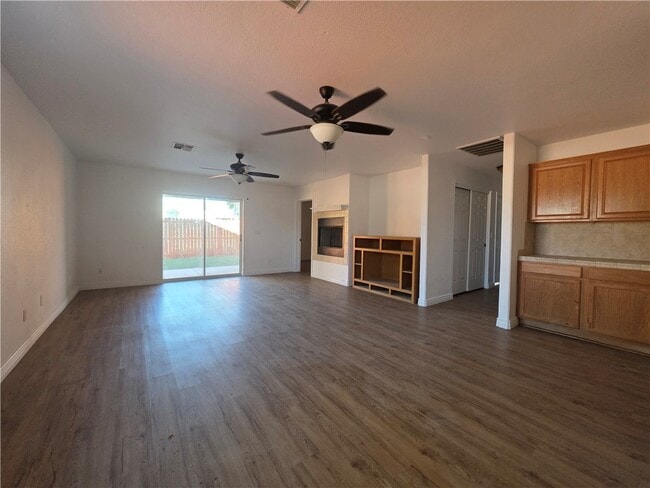 Building Photo - 1041 Citrus St