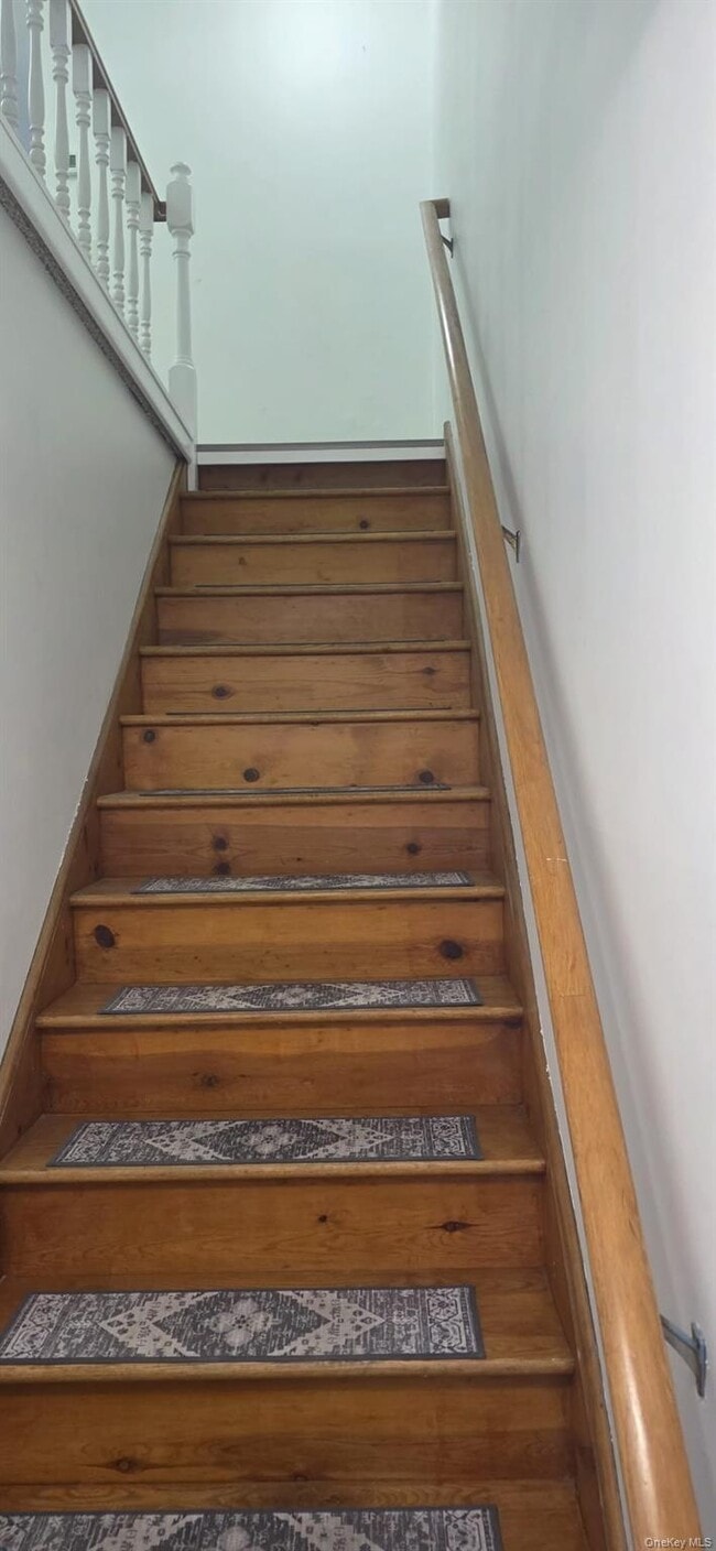 Building Photo - 29 Brittany Dr