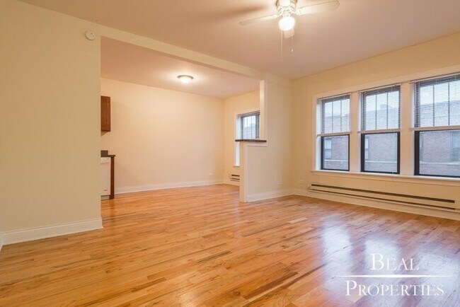 Primary Photo - 1 bedroom in CHICAGO IL 60657