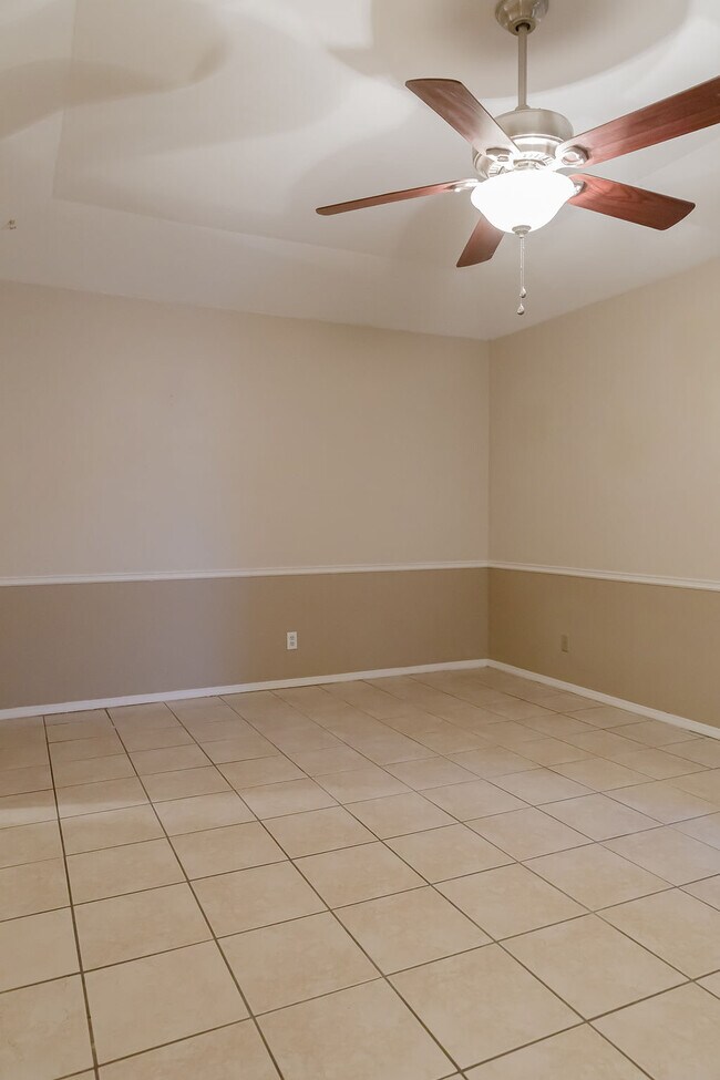 Building Photo - 1105 Gordon Blvd