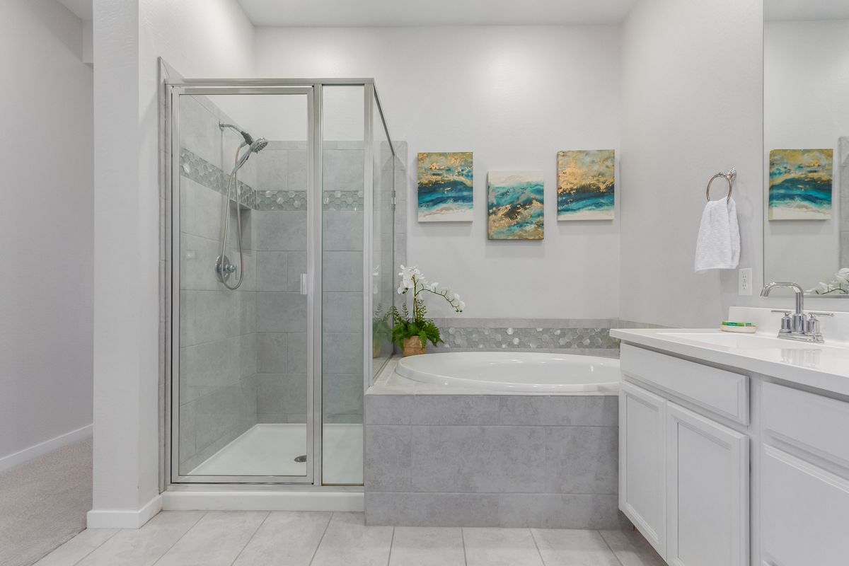 Building Photo - 1914 N 140th Ave