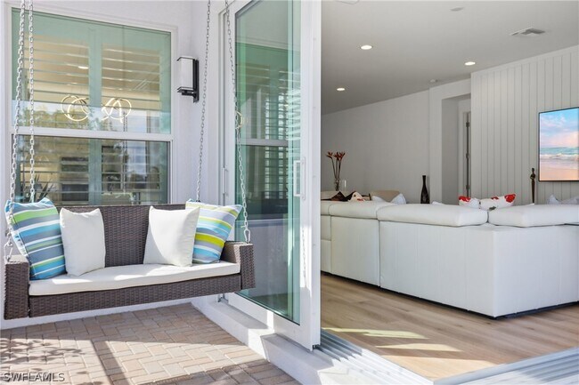 Building Photo - 11479 Coronado Wy