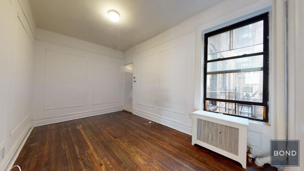 Building Photo - 1427 York Ave