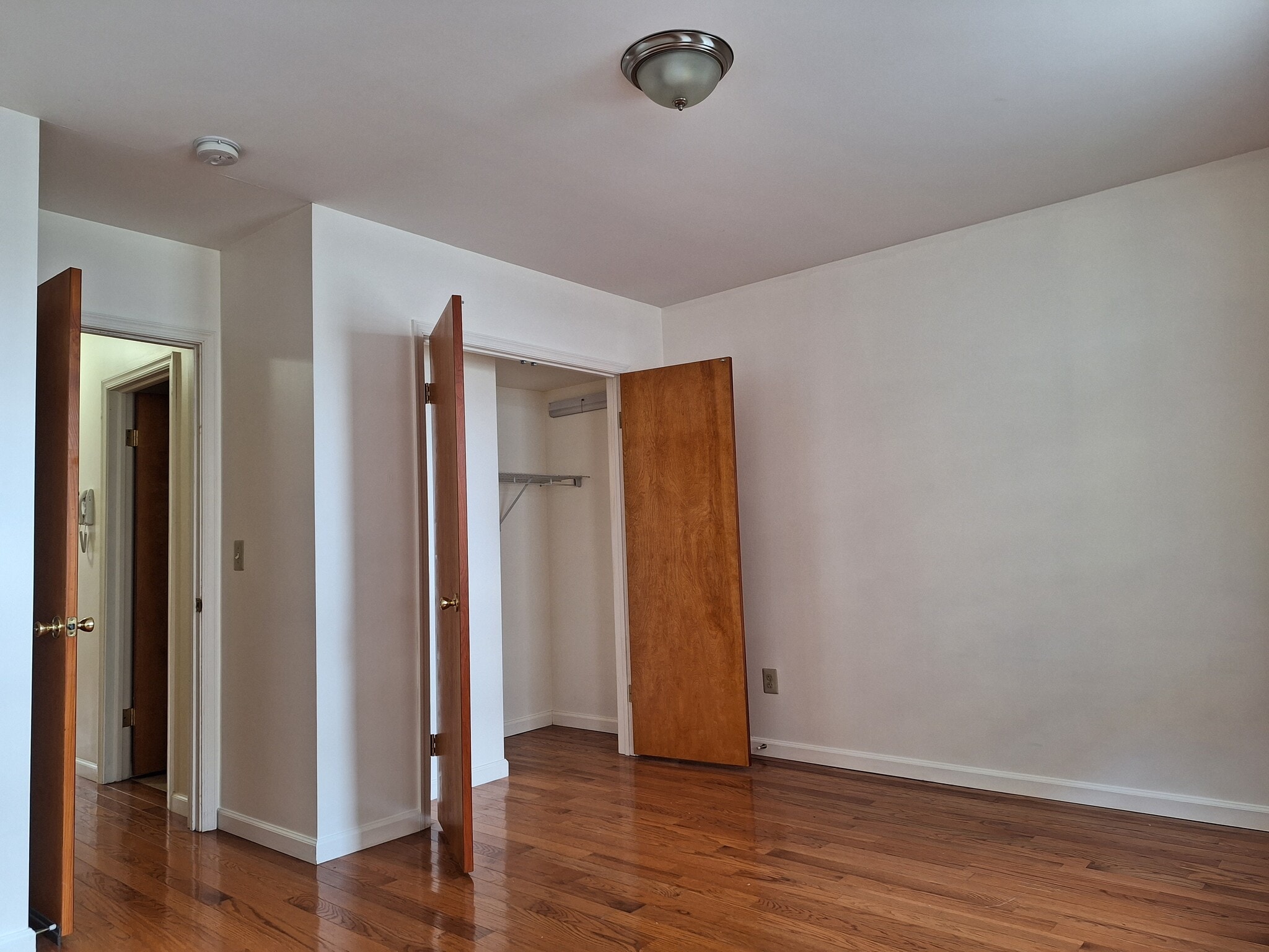 3rd floor bedroom #2 - 1229 Wood St