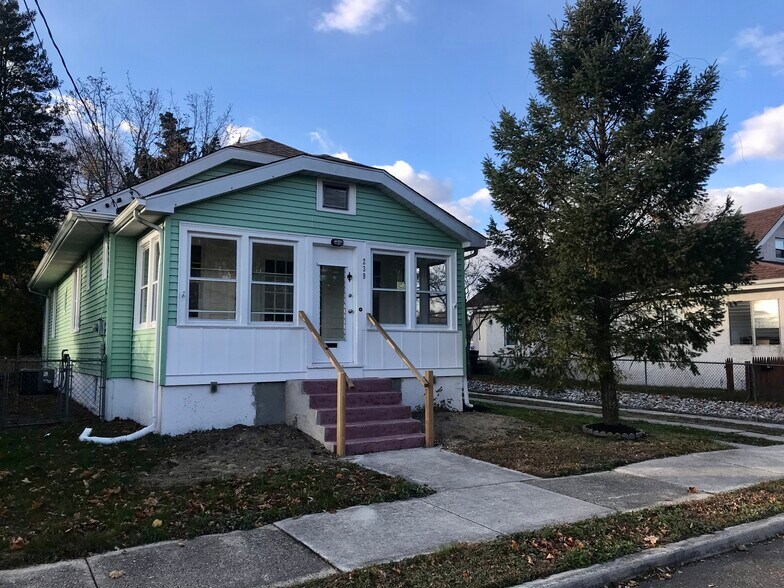 Building Photo - 239 Marlin Rd