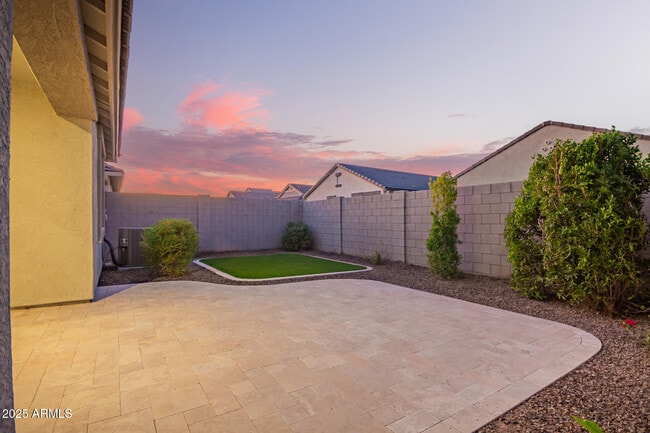 Building Photo - 3274 W Stradling Ave